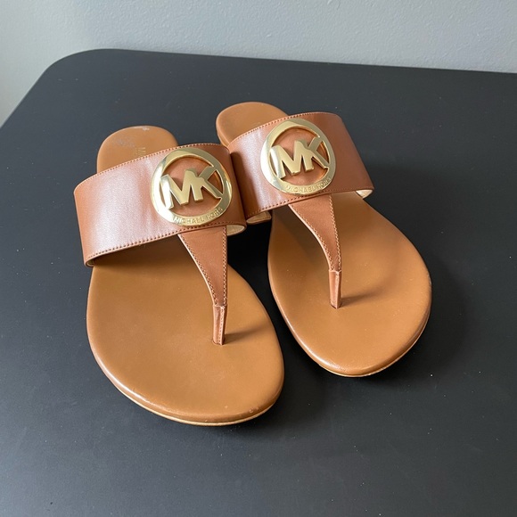 Michael Kors Sandals - Picture 1 of 2